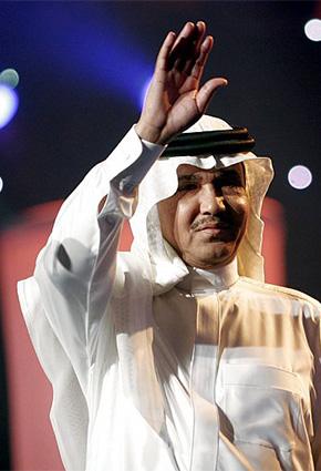 محمد عبده يخسر ما يقارب 100 ألف دولار بسبب "أراب آيدول" 